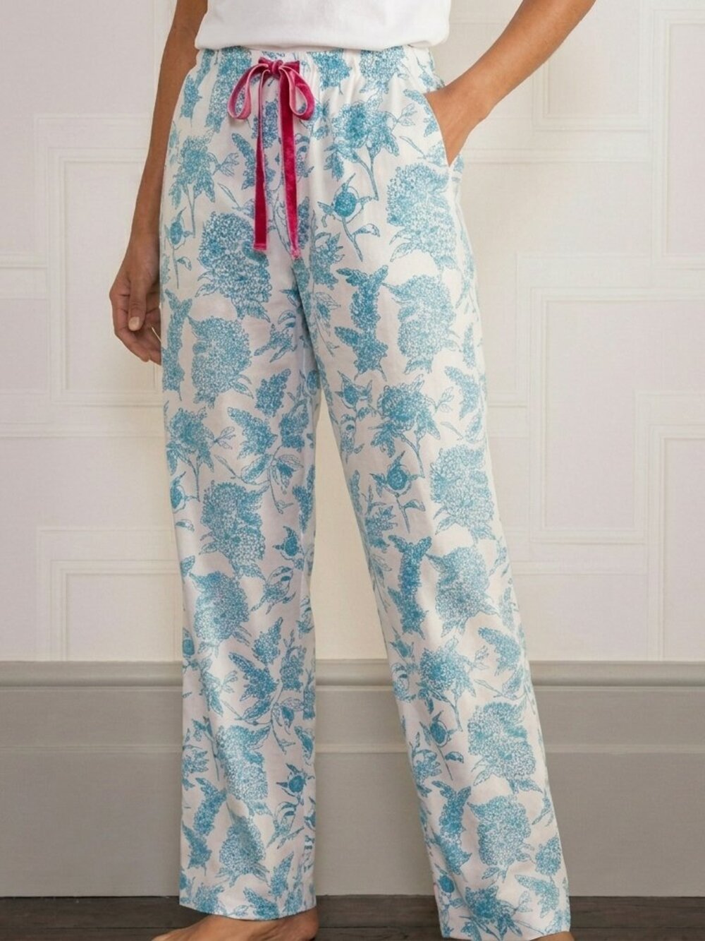 Boden Bird and Floral Print White and Blue Plus Size 16 Pajama Lounge Pants
